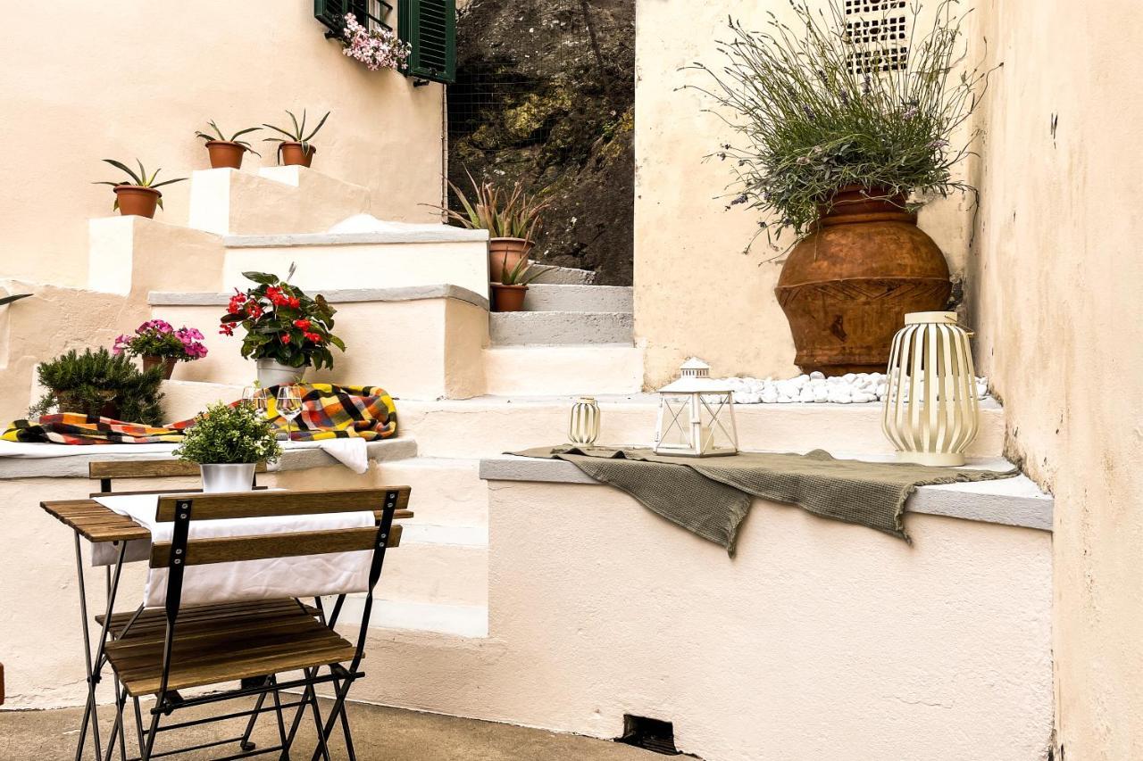 Villa Casa Storica Con Terrazzo à Castellina Marittima Extérieur photo